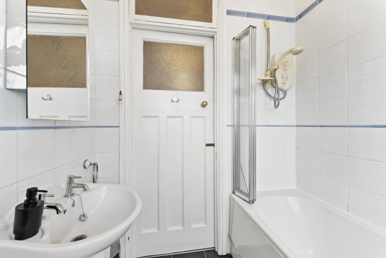 Villa Stunning 4-Bed - Garden - Sleeps 14 Bristol Exterior foto